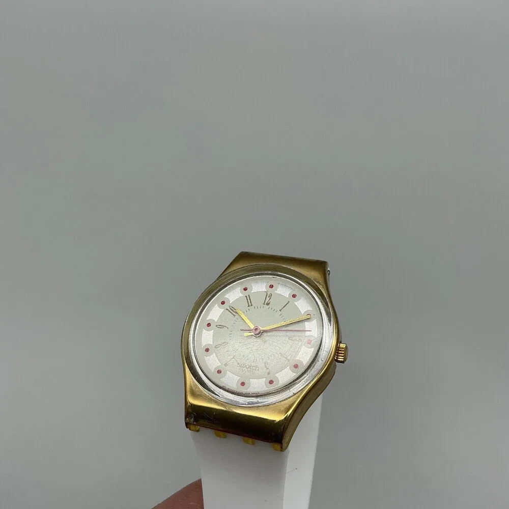 Vintage Swatch Womens Watch 25mm Cream Dial Gold Tone White Band Swiss Quartz